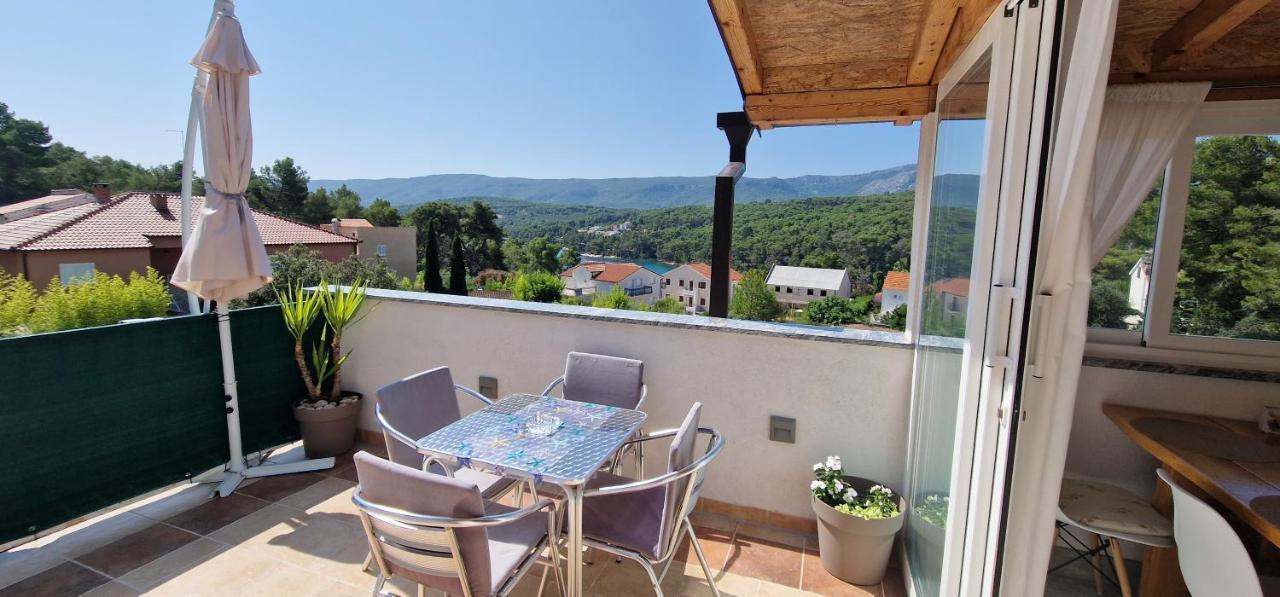 Apartmani Dutkovic Vrboska Kültér fotó