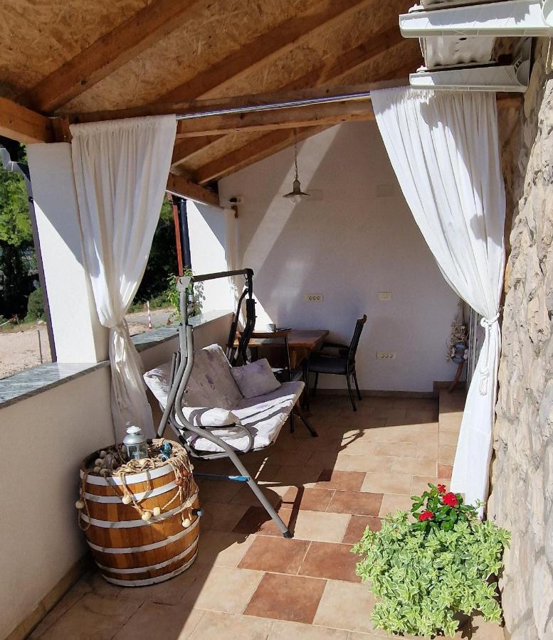 Apartmani Dutkovic Vrboska Kültér fotó