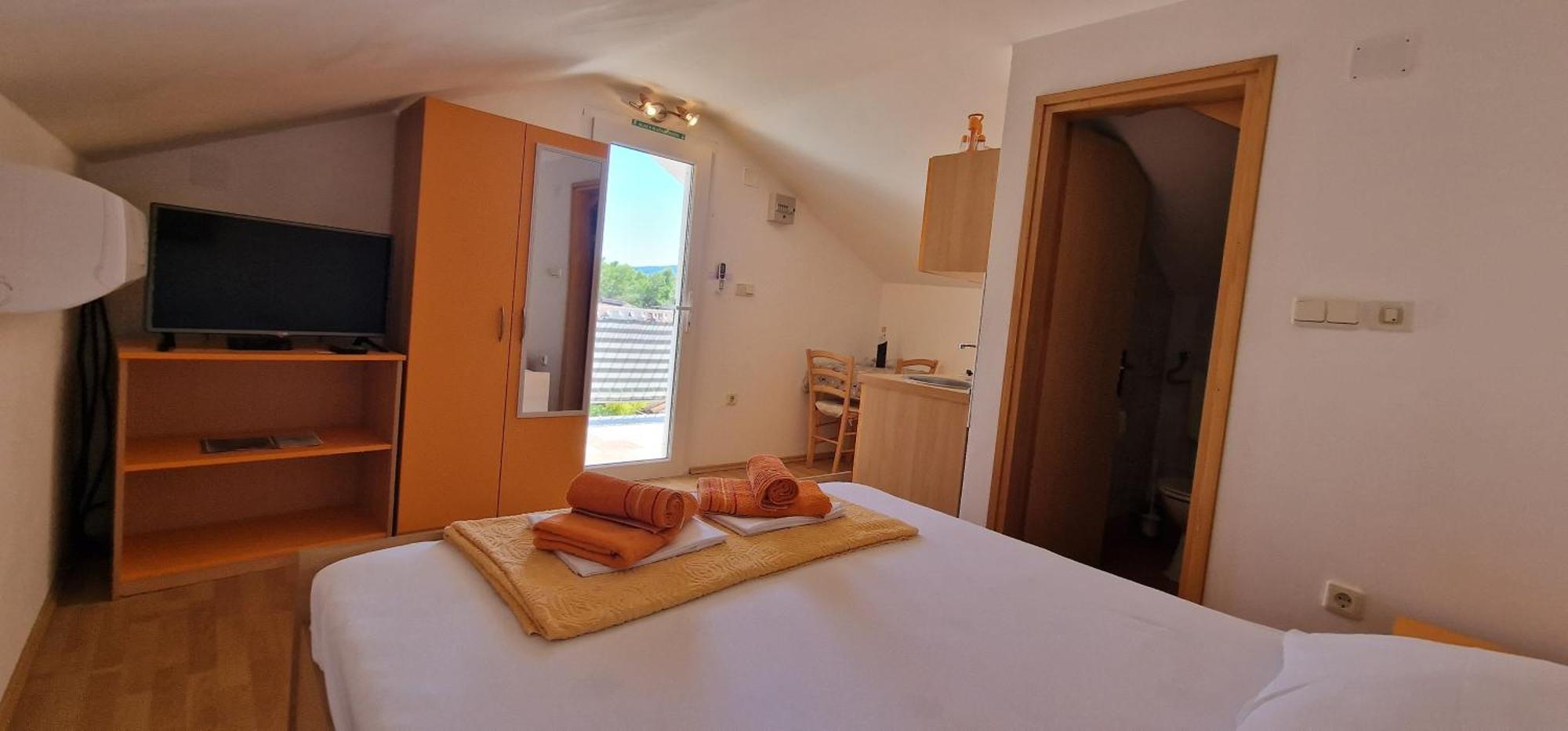 Apartmani Dutkovic Vrboska Kültér fotó
