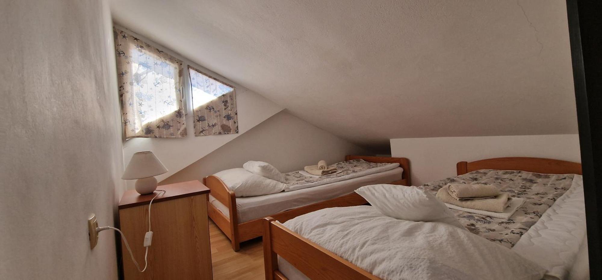 Apartmani Dutkovic Vrboska Kültér fotó