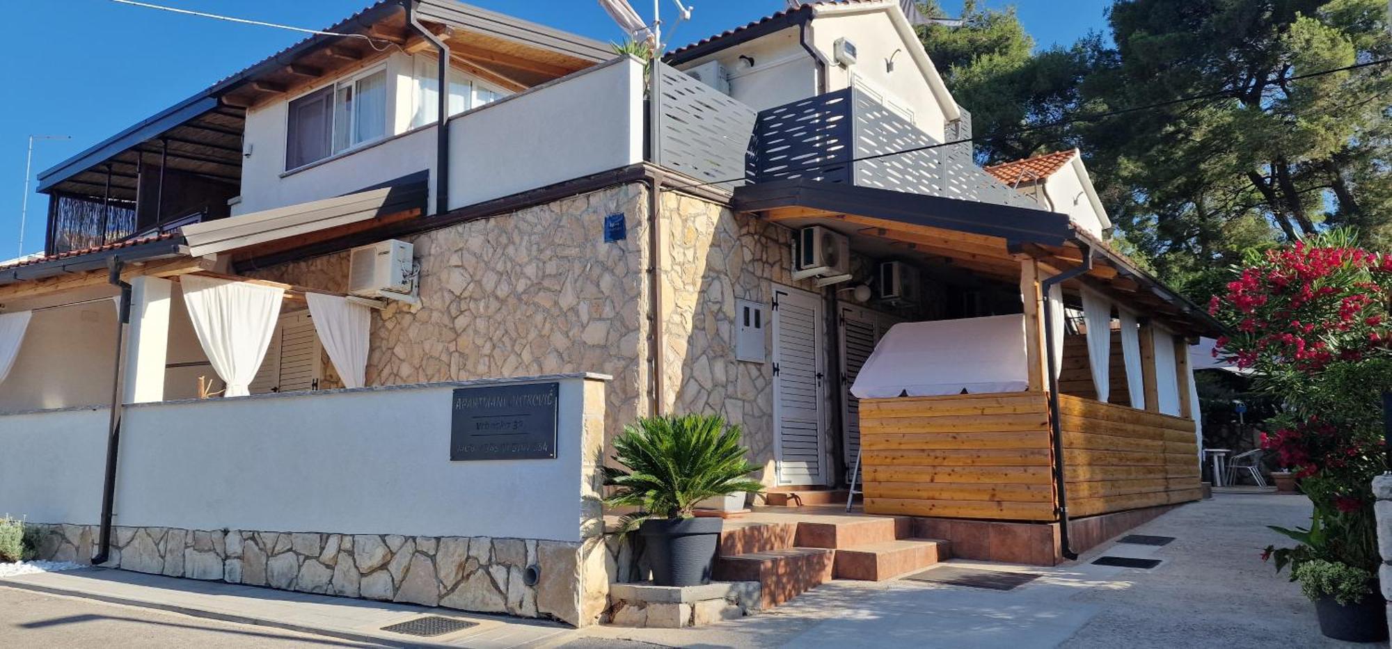Apartmani Dutkovic Vrboska Kültér fotó